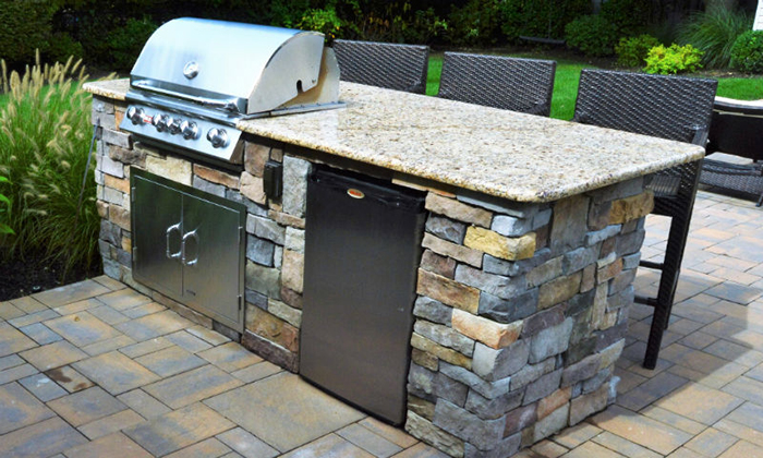 Outdoor Kitchen - Grill and BBQ Designs - Long Island Pool & Patio